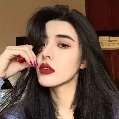 法国谋杀案：洞穴的秘密
